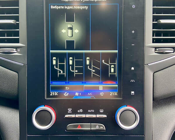 Белый Рено Меган, объемом двигателя 1.5 л и пробегом 151 тыс. км за 15650 $, фото 76 на Automoto.ua