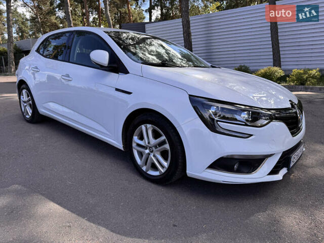 Белый Рено Меган, объемом двигателя 1.46 л и пробегом 139 тыс. км за 13900 $, фото 61 на Automoto.ua