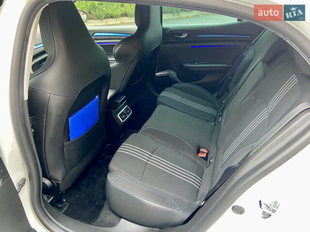 Білий Рено Меган, об'ємом двигуна 1.5 л та пробігом 151 тис. км за 15400 $, фото 45 на Automoto.ua