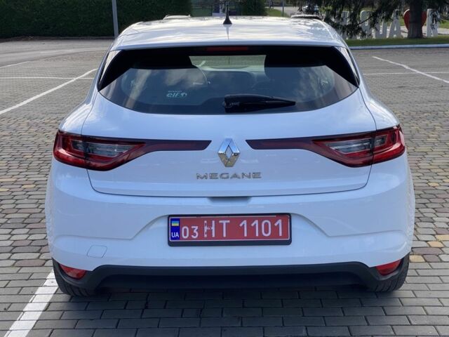 Белый Рено Меган, объемом двигателя 1.5 л и пробегом 207 тыс. км за 10850 $, фото 5 на Automoto.ua