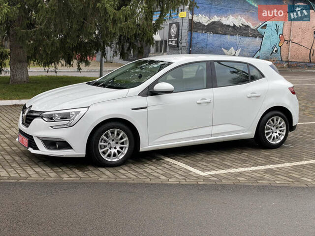 Білий Рено Меган, об'ємом двигуна 1.5 л та пробігом 207 тис. км за 10985 $, фото 2 на Automoto.ua