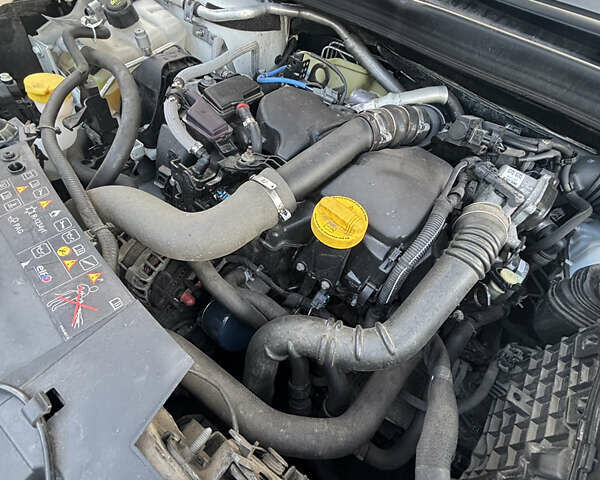 Білий Рено Меган, об'ємом двигуна 1.46 л та пробігом 233 тис. км за 11500 $, фото 9 на Automoto.ua