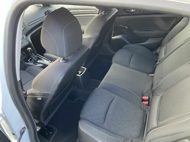 Белый Рено Меган, объемом двигателя 1.5 л и пробегом 207 тыс. км за 10850 $, фото 11 на Automoto.ua