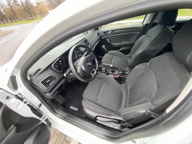 Білий Рено Меган, об'ємом двигуна 1.5 л та пробігом 207 тис. км за 10850 $, фото 10 на Automoto.ua