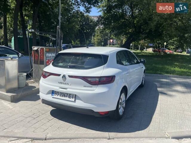 Белый Рено Меган, объемом двигателя 1.5 л и пробегом 204 тыс. км за 12400 $, фото 7 на Automoto.ua