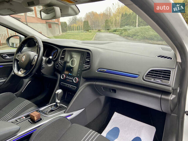 Белый Рено Меган, объемом двигателя 1.5 л и пробегом 151 тыс. км за 15650 $, фото 55 на Automoto.ua