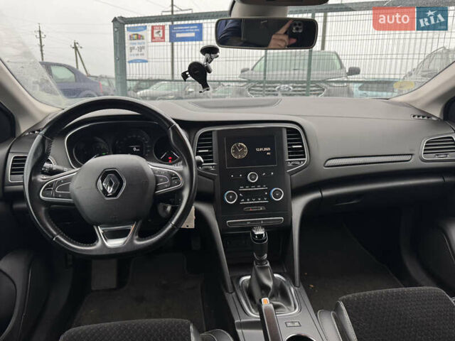 Білий Рено Меган, об'ємом двигуна 1.5 л та пробігом 159 тис. км за 9500 $, фото 6 на Automoto.ua