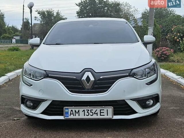 Белый Рено Меган, объемом двигателя 1.46 л и пробегом 244 тыс. км за 11500 $, фото 32 на Automoto.ua