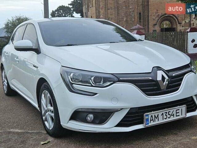 Белый Рено Меган, объемом двигателя 1.46 л и пробегом 244 тыс. км за 11500 $, фото 30 на Automoto.ua