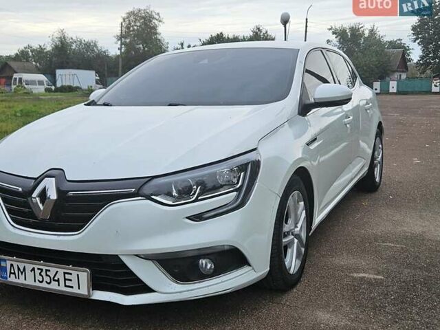 Белый Рено Меган, объемом двигателя 1.46 л и пробегом 244 тыс. км за 11500 $, фото 35 на Automoto.ua