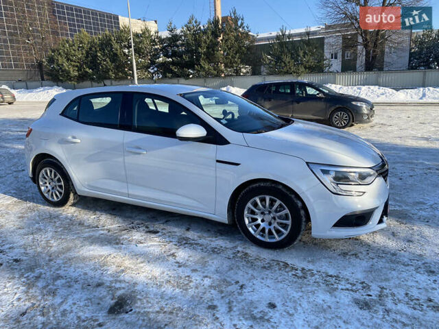Белый Рено Меган, объемом двигателя 1.5 л и пробегом 207 тыс. км за 11850 $, фото 20 на Automoto.ua