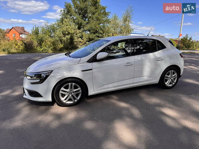 Белый Рено Меган, объемом двигателя 1.46 л и пробегом 139 тыс. км за 13900 $, фото 51 на Automoto.ua