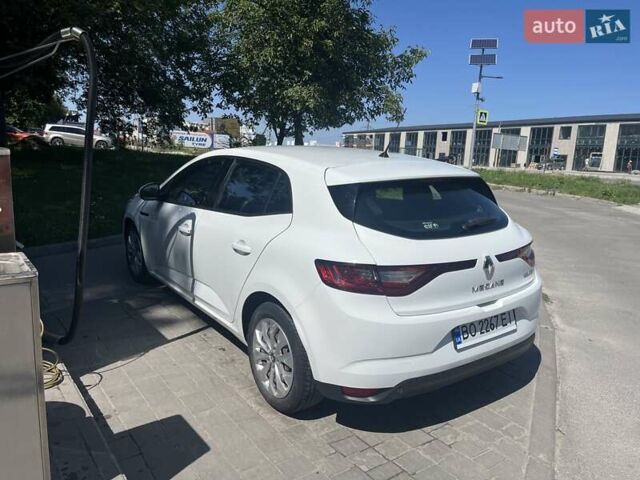 Белый Рено Меган, объемом двигателя 1.5 л и пробегом 204 тыс. км за 12400 $, фото 5 на Automoto.ua