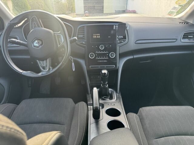 Белый Рено Меган, объемом двигателя 1.5 л и пробегом 2 тыс. км за 11900 $, фото 18 на Automoto.ua