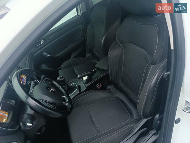 Білий Рено Меган, об'ємом двигуна 1.5 л та пробігом 241 тис. км за 11500 $, фото 12 на Automoto.ua