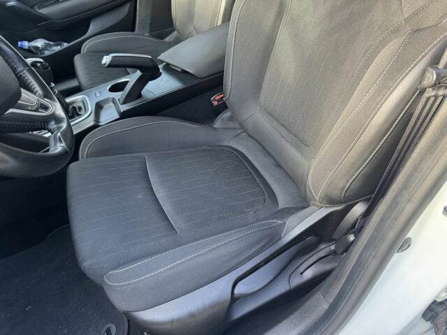 Белый Рено Меган, объемом двигателя 1.5 л и пробегом 2 тыс. км за 11900 $, фото 16 на Automoto.ua