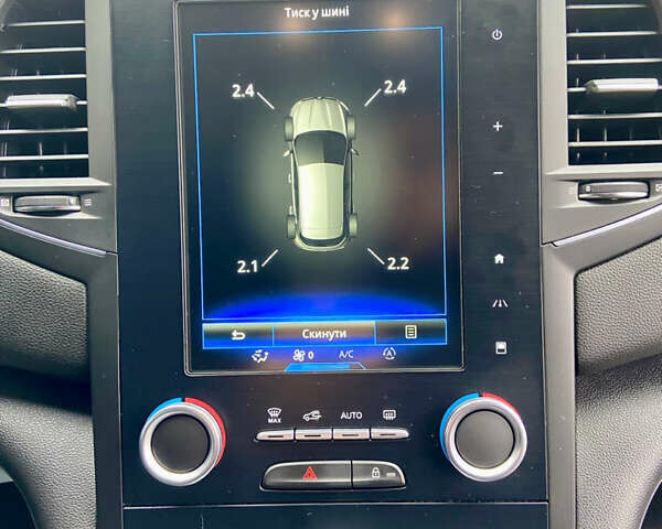 Белый Рено Меган, объемом двигателя 1.5 л и пробегом 151 тыс. км за 15650 $, фото 73 на Automoto.ua