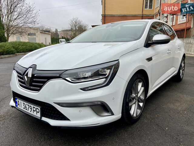 Белый Рено Меган, объемом двигателя 1.5 л и пробегом 151 тыс. км за 15650 $, фото 3 на Automoto.ua