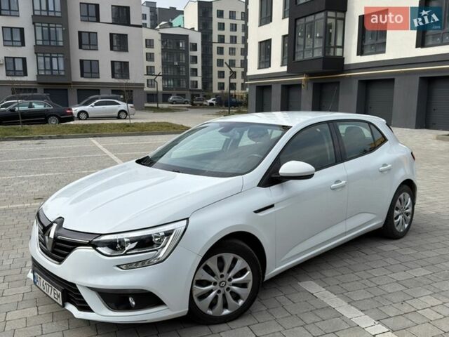 Білий Рено Меган, об'ємом двигуна 1.6 л та пробігом 189 тис. км за 10800 $, фото 2 на Automoto.ua
