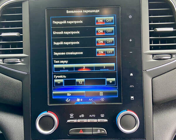 Белый Рено Меган, объемом двигателя 1.5 л и пробегом 151 тыс. км за 15650 $, фото 72 на Automoto.ua