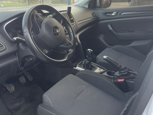 Білий Рено Меган, об'ємом двигуна 1.5 л та пробігом 224 тис. км за 9500 $, фото 10 на Automoto.ua