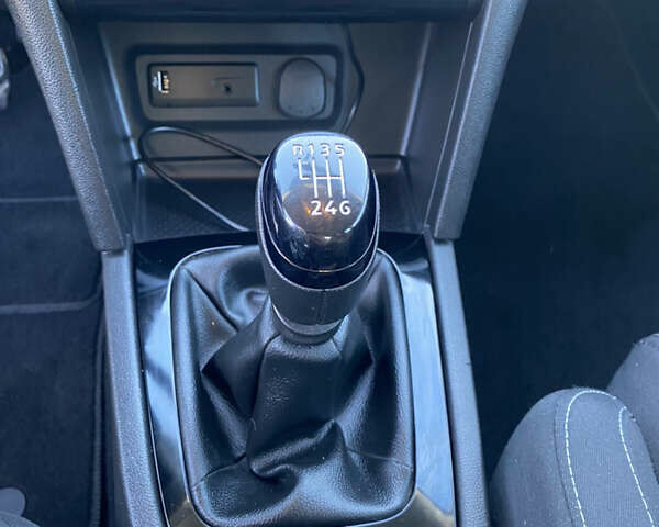 Белый Рено Меган, объемом двигателя 1.5 л и пробегом 207 тыс. км за 11850 $, фото 27 на Automoto.ua