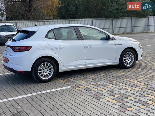 Белый Рено Меган, объемом двигателя 1.5 л и пробегом 207 тыс. км за 10850 $, фото 6 на Automoto.ua