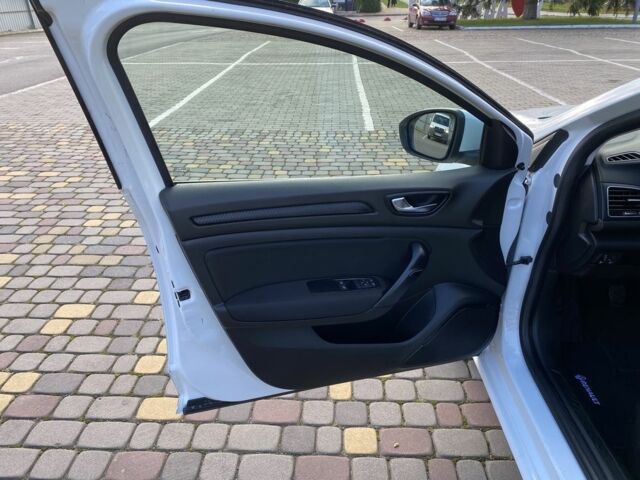 Белый Рено Меган, объемом двигателя 1.5 л и пробегом 207 тыс. км за 10850 $, фото 19 на Automoto.ua