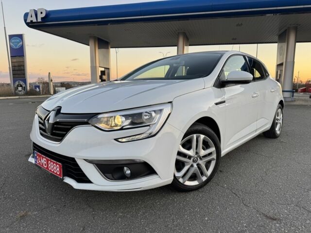 Белый Рено Меган, объемом двигателя 1.5 л и пробегом 2 тыс. км за 11900 $, фото 5 на Automoto.ua