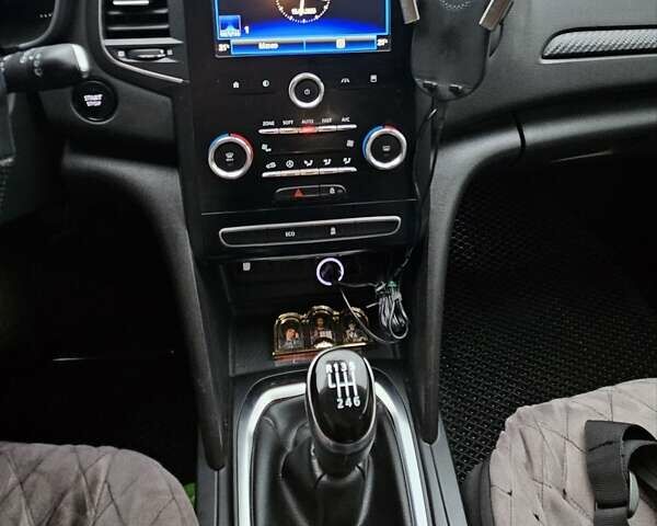Белый Рено Меган, объемом двигателя 1.46 л и пробегом 244 тыс. км за 11500 $, фото 29 на Automoto.ua