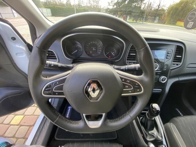 Белый Рено Меган, объемом двигателя 1.5 л и пробегом 207 тыс. км за 10850 $, фото 13 на Automoto.ua