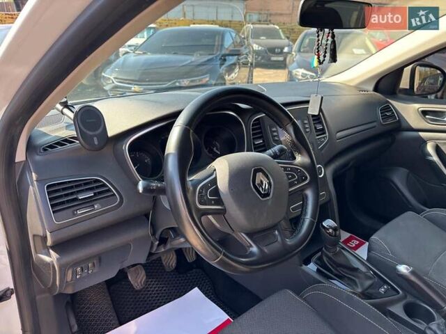 Білий Рено Меган, об'ємом двигуна 1.5 л та пробігом 221 тис. км за 10690 $, фото 23 на Automoto.ua