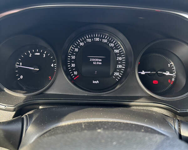 Білий Рено Меган, об'ємом двигуна 1.46 л та пробігом 233 тис. км за 11500 $, фото 15 на Automoto.ua