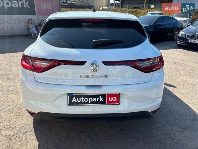 Білий Рено Меган, об'ємом двигуна 1.5 л та пробігом 221 тис. км за 10690 $, фото 3 на Automoto.ua