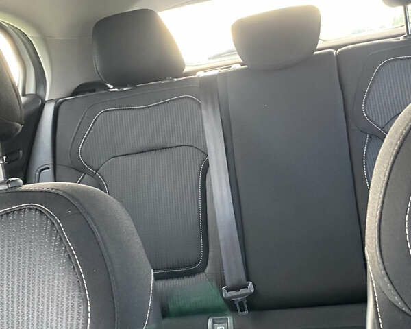 Белый Рено Меган, объемом двигателя 1.46 л и пробегом 195 тыс. км за 12499 $, фото 32 на Automoto.ua