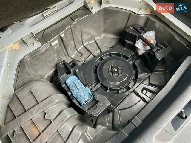 Белый Рено Меган, объемом двигателя 1.5 л и пробегом 151 тыс. км за 15650 $, фото 86 на Automoto.ua