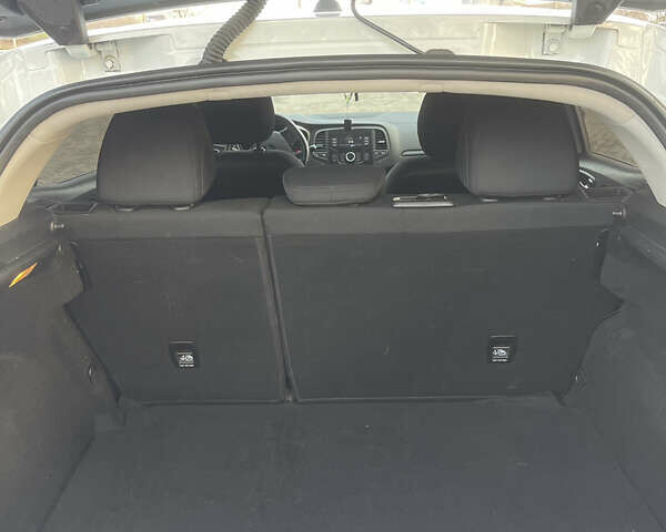 Белый Рено Меган, объемом двигателя 1.46 л и пробегом 224 тыс. км за 9500 $, фото 8 на Automoto.ua