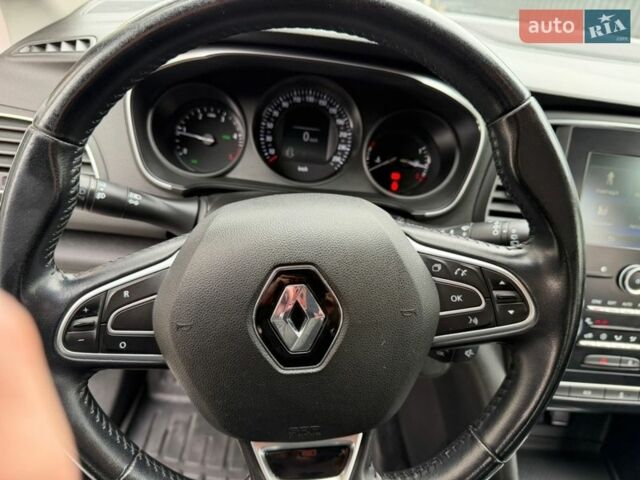 Білий Рено Меган, об'ємом двигуна 1.6 л та пробігом 189 тис. км за 10800 $, фото 7 на Automoto.ua