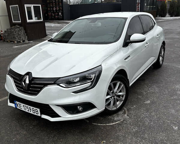 Білий Рено Меган, об'ємом двигуна 1.46 л та пробігом 60 тис. км за 14500 $, фото 2 на Automoto.ua