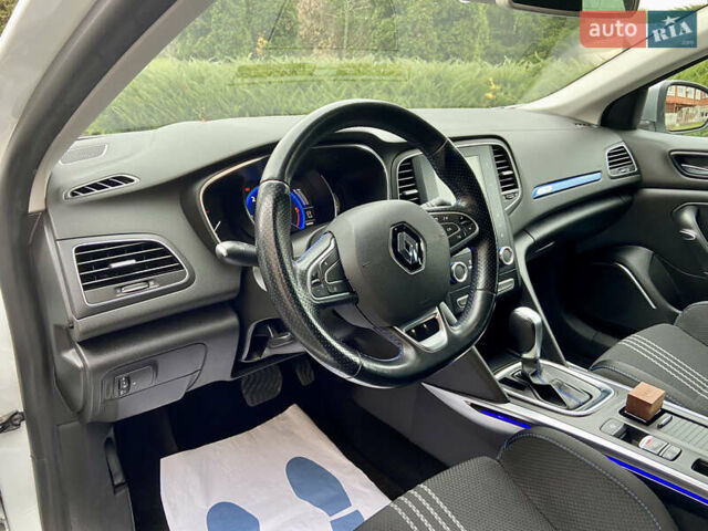 Белый Рено Меган, объемом двигателя 1.5 л и пробегом 151 тыс. км за 15650 $, фото 44 на Automoto.ua