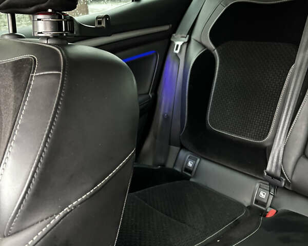 Білий Рено Меган, об'ємом двигуна 1.46 л та пробігом 60 тис. км за 14500 $, фото 13 на Automoto.ua