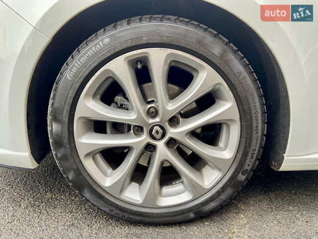 Белый Рено Меган, объемом двигателя 1.5 л и пробегом 151 тыс. км за 15650 $, фото 91 на Automoto.ua