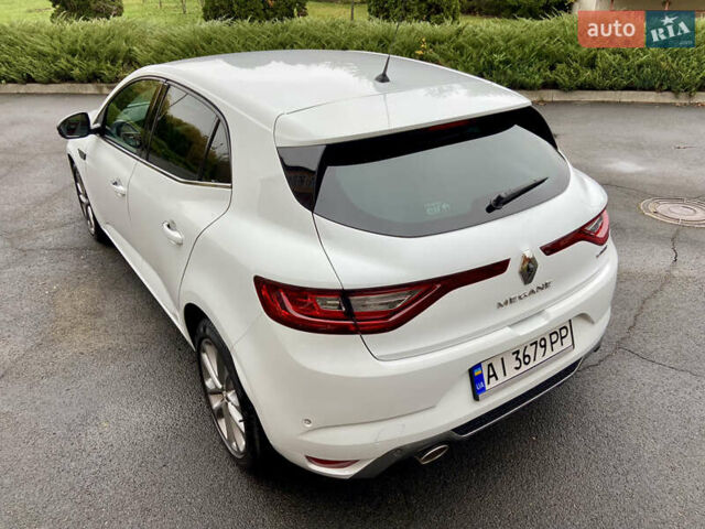 Белый Рено Меган, объемом двигателя 1.5 л и пробегом 151 тыс. км за 15650 $, фото 8 на Automoto.ua