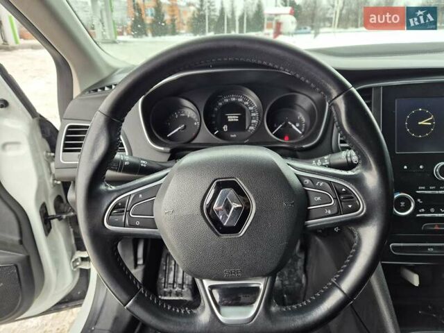 Білий Рено Меган, об'ємом двигуна 1.46 л та пробігом 309 тис. км за 11700 $, фото 13 на Automoto.ua