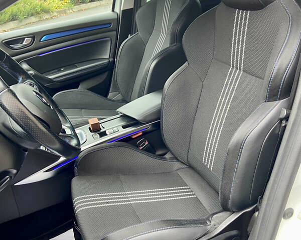 Белый Рено Меган, объемом двигателя 1.5 л и пробегом 151 тыс. км за 15650 $, фото 43 на Automoto.ua