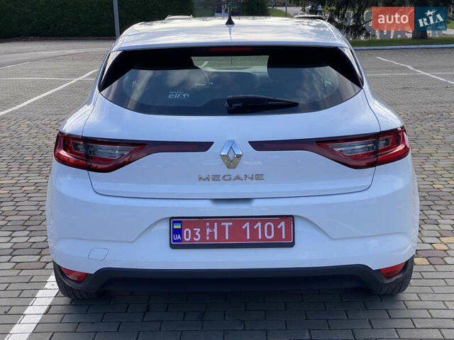 Белый Рено Меган, объемом двигателя 1.5 л и пробегом 207 тыс. км за 10850 $, фото 9 на Automoto.ua