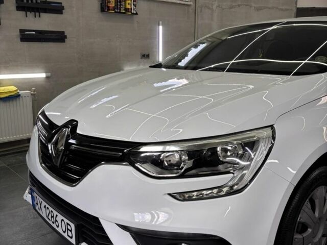 Білий Рено Меган, об'ємом двигуна 1.5 л та пробігом 224 тис. км за 9500 $, фото 2 на Automoto.ua