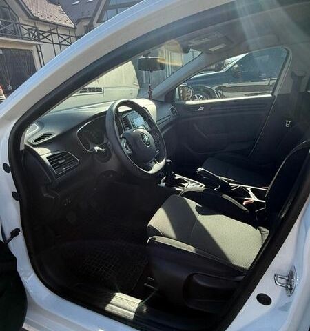 Білий Рено Меган, об'ємом двигуна 1.46 л та пробігом 225 тис. км за 13500 $, фото 10 на Automoto.ua