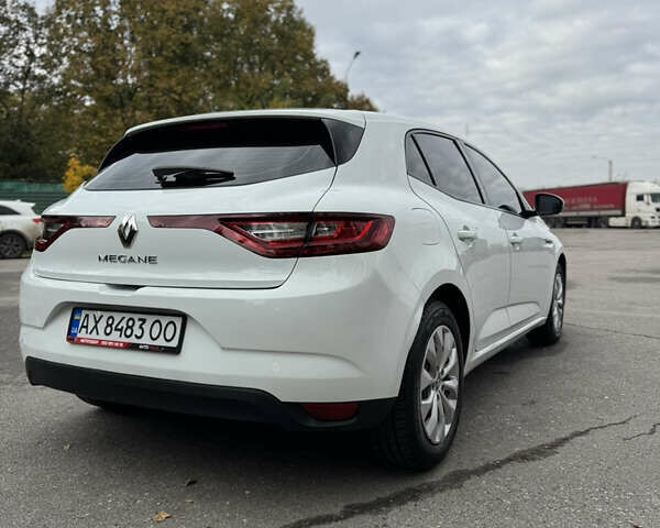 Белый Рено Меган, объемом двигателя 1.46 л и пробегом 257 тыс. км за 10500 $, фото 20 на Automoto.ua
