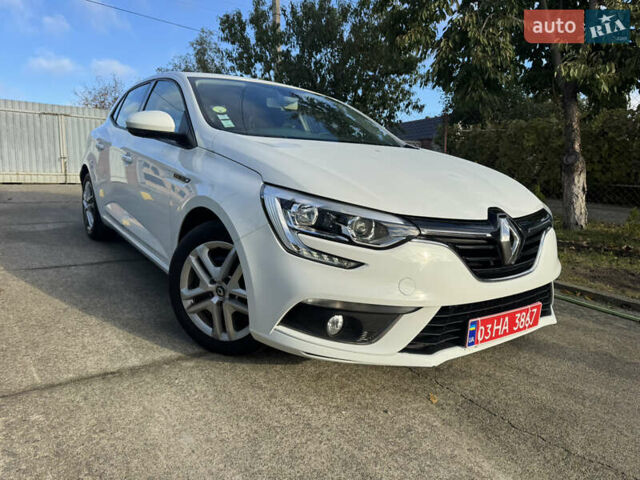 Білий Рено Меган, об'ємом двигуна 1.5 л та пробігом 213 тис. км за 12500 $, фото 2 на Automoto.ua